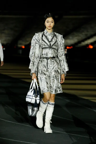 Look 22